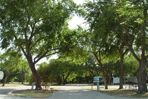 BENDING OAKS RANCH RV RESORT, LLC