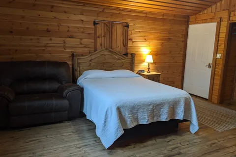 Stateline Cabins & RVs