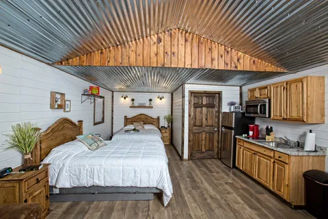 Stateline Cabins & RVs