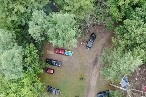 Old Log Resort and Campground