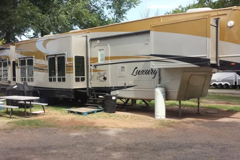 Sleepy Hollow RV Park
