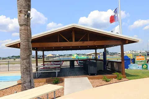 El Campo Lost Lagoon RV Resort
