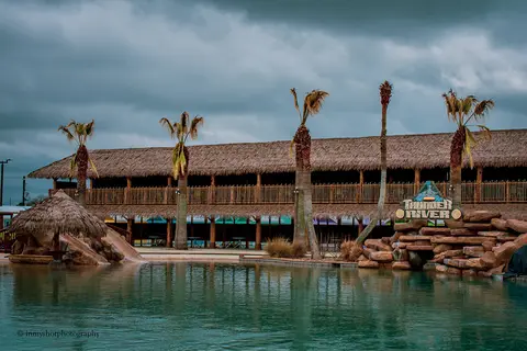 El Campo Lost Lagoon RV Resort