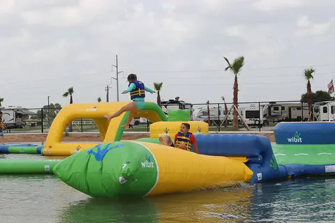 El Campo Lost Lagoon RV Resort