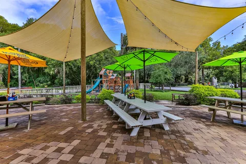 The Cove Pub Campground