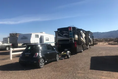 Desert Paradise MH and RV Park