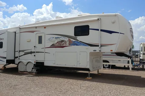 Desert Paradise MH and RV Park