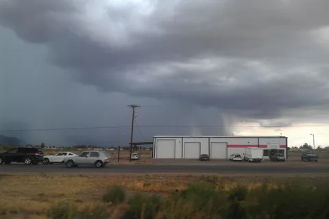 Desert Paradise MH and RV Park