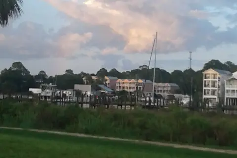 Sunset Isle RV and Yacht Club Resort