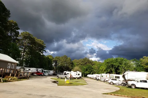 Lake Palestine Gateway RV Park
