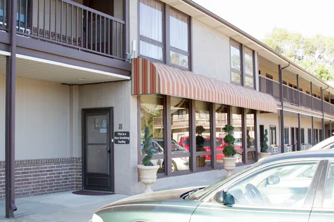 Cottonwood Inn RV Park