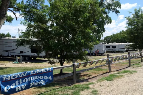 Cottonwood Inn RV Park