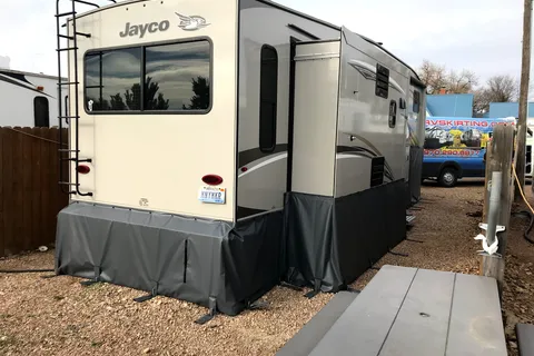 RV Retreat at Johnson's Corner