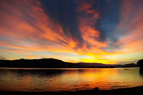 Walton's Lakefront Resort