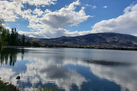 Walton's Lakefront Resort