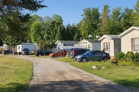 Bare Oaks Family Naturist Park