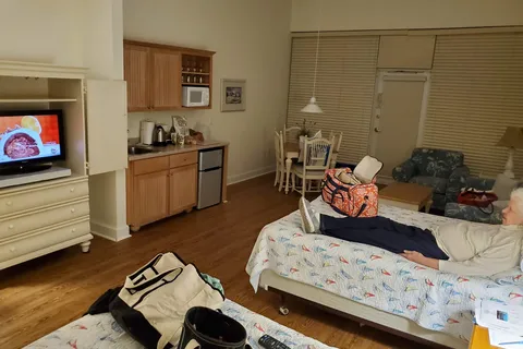 Dunedin RV Resort and Blue Moon Inn
