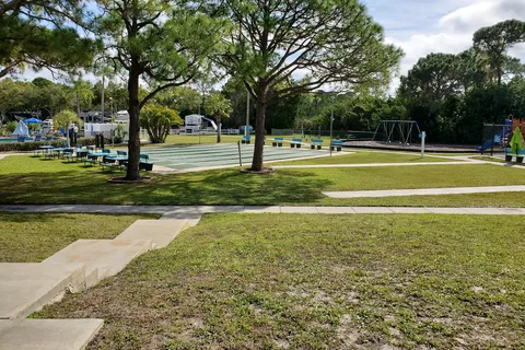 Dunedin RV Resort and Blue Moon Inn