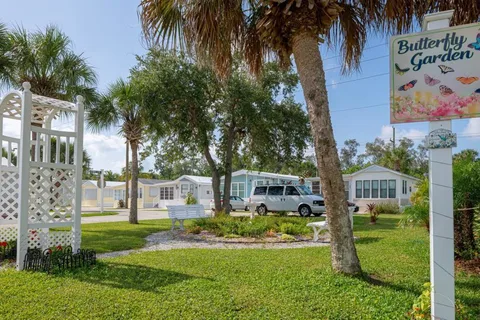 Siesta Bay RV Resort