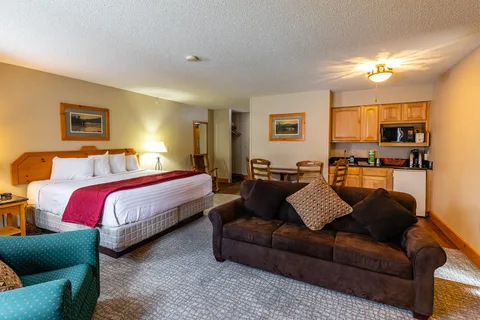 Mount Rushmore KOA at Palmer Gulch Resort