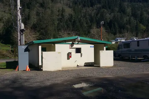 Misty River RV Park and Glamping