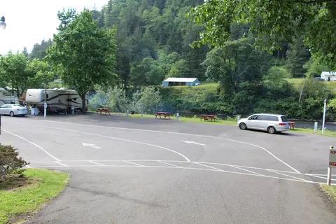 Misty River RV Park and Glamping