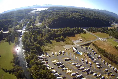 Blue Ridge / Toccoa River KOA Holiday
