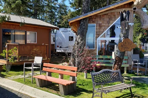 Shelter Bay RV Resort and Cottages
