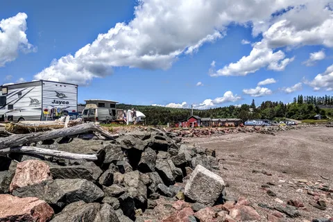 The Old Shipyard Beach Campground