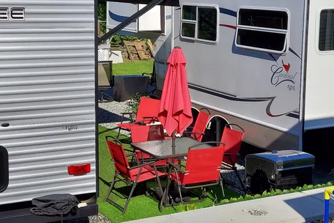 Meadowlark RV Park