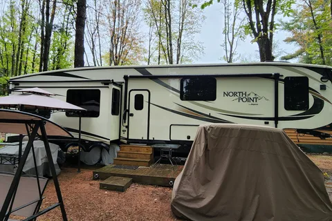 Pine Grove Campground LLC