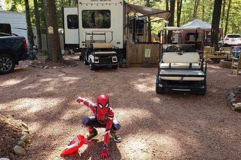 Pine Grove Campground LLC