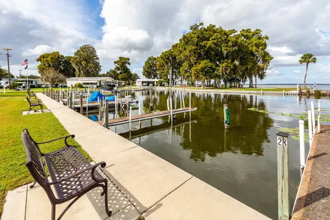 Lake Point - A Cobblestone Community