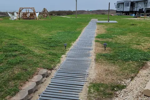 The Breeze Hotel and RV Park