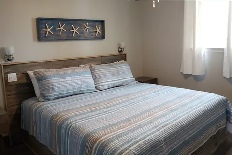 The Breeze Hotel and RV Park