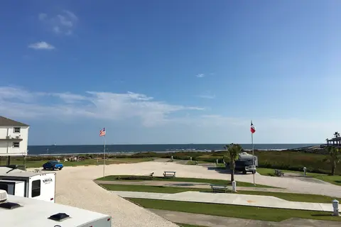 The Breeze Hotel and RV Park