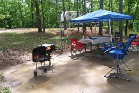 Armadillo Circle - Beavers Bend State Park