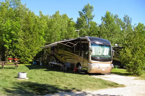 Batmans Cottages Tent And Trailer Park