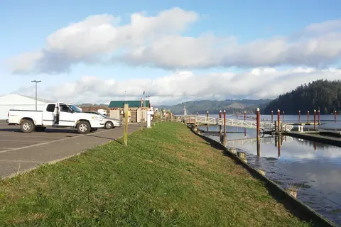 Port Of Siuslaw Campground and Marina