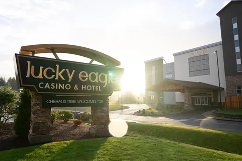 Lucky Eagle RV and Hotel