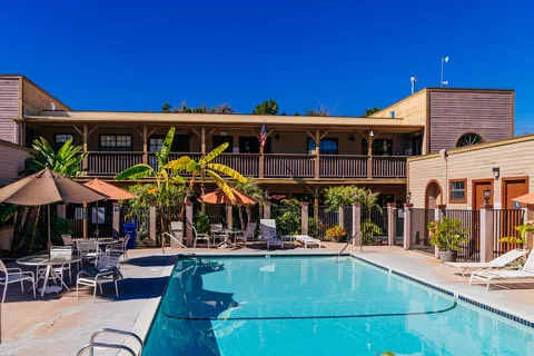 Circle RV Resort - Sunland