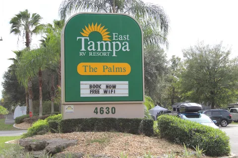 Tampa East RV Resort