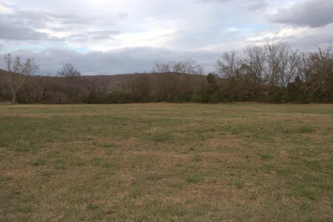 Valley View Glamping & RV Resort