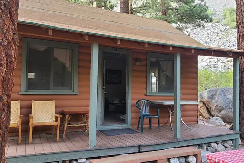 Glacier Lodge