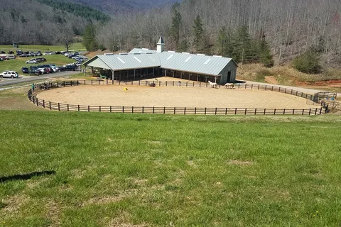 R-Ranch In The Mountains - Members