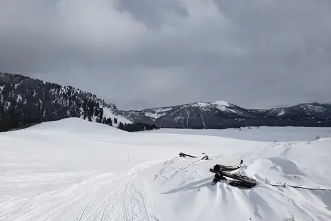 Smiley Creek Lodge