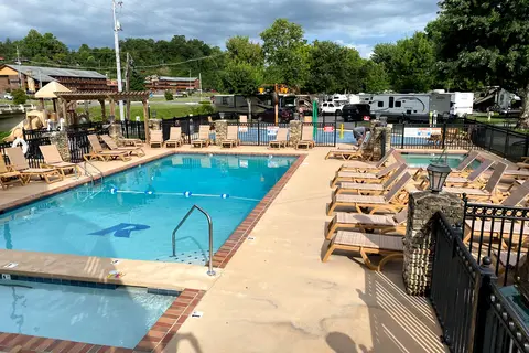 Riveredge RV Park and Log Cabin Rentals