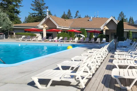 RidgeView Resort
