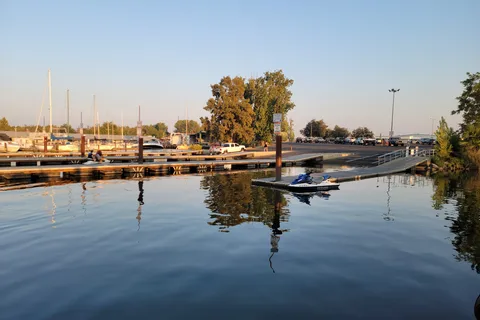 Riverpoint Landing Marina-Resort