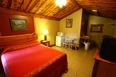 Ozark Cabins RV